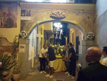 Brusciano, archiviata Antoniana Festa dei Gigli 2026